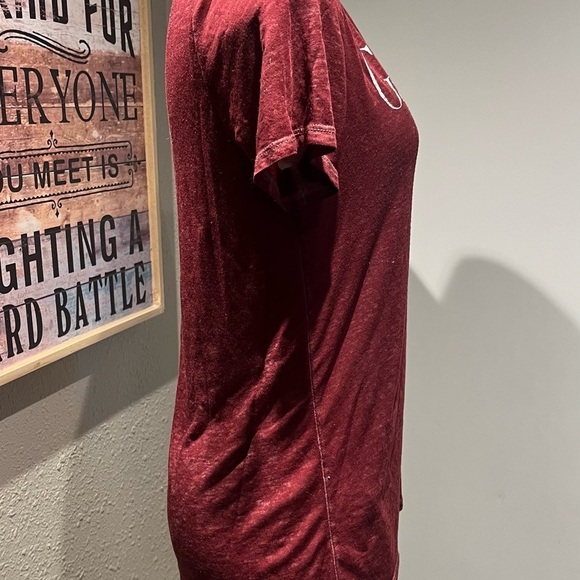 Red and White Fitted Short Sleeve Tee - Picture 6 of 11